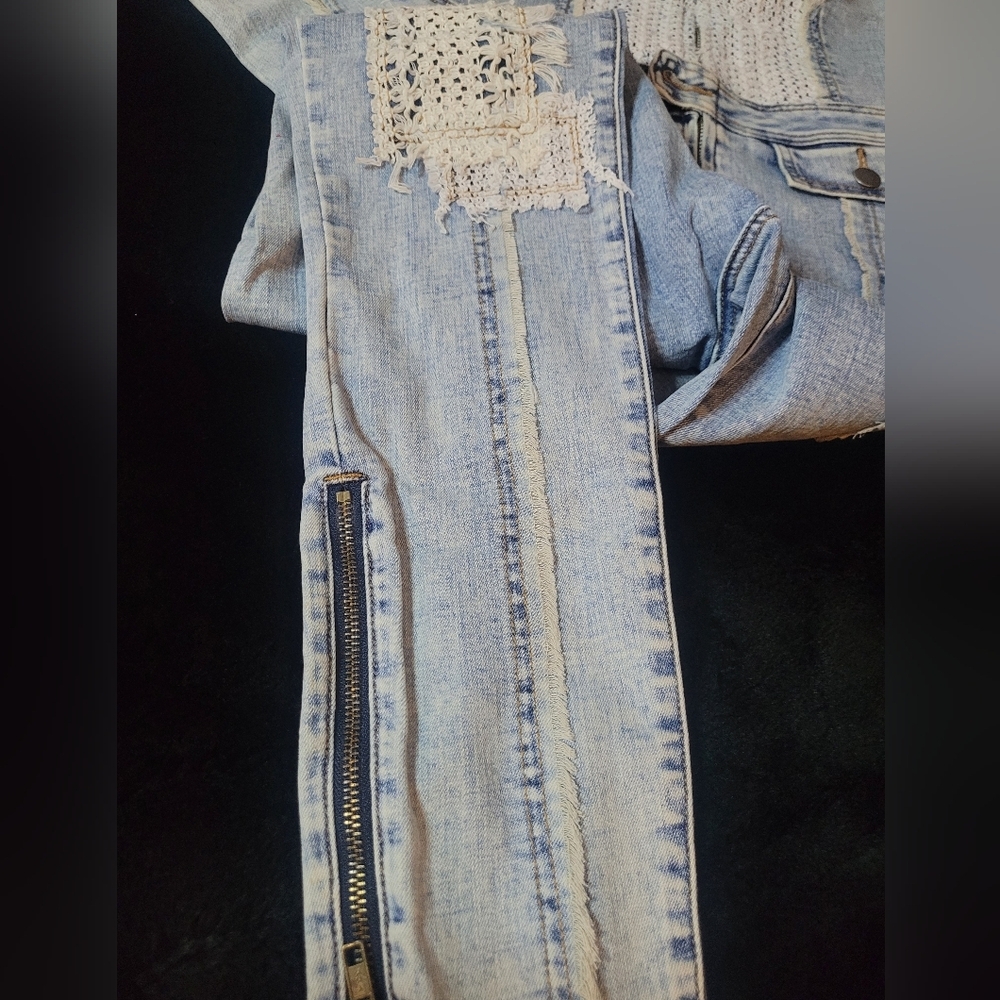 POL Light Blue Denim And Knit Jumpsuit. Various Sizes. NWOT - Picture 6 of 7